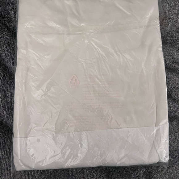 VS Pink Campus cotton long sleeve tee NWT M - Picture 5 of 5